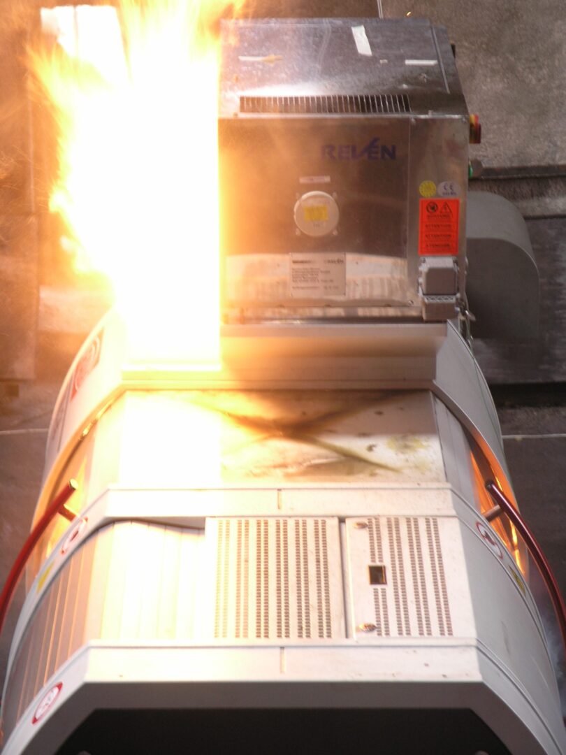 X-CYCLONE Abscheider bei Flammschutzprüfung und Explosionstest